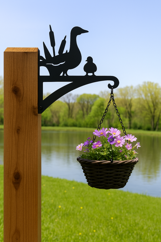 Hanging Basket Bracket - Duck